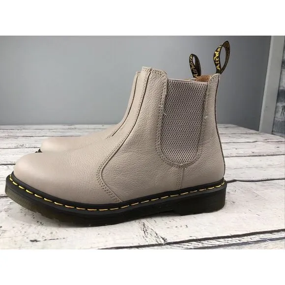 Dr. Martens Women's‎ 2976 Virginia Leather Chelsea Ankle Boots Vintage Taupe 11
