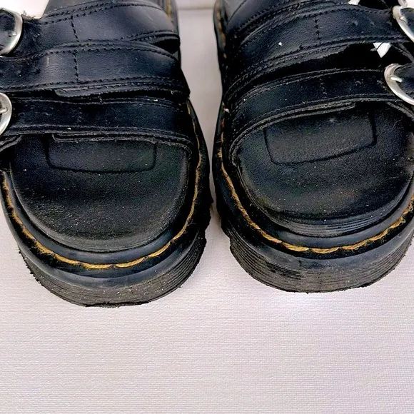 Dr. Martens Women's Blaire Hydro Leather Slide Sandals black size 7 women’s
