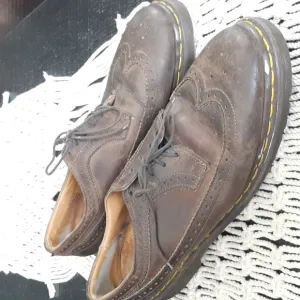 DR. MARTIN SHOES MADE IN ENGLAND