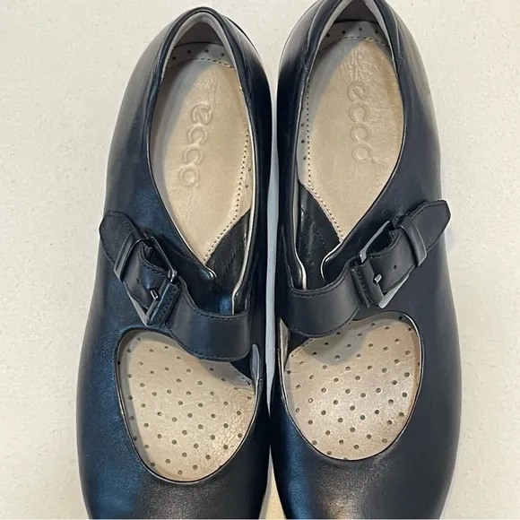 ECCO MARY JANE PUMPS BLACK SIZE 41 (10)