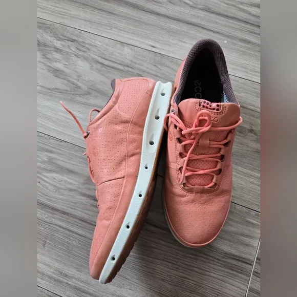ECCO Women's Pink Sneakers-Size 7