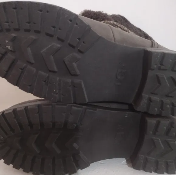 Eggs girl boots size 5
