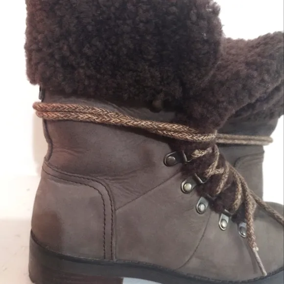Eggs girl boots size 5