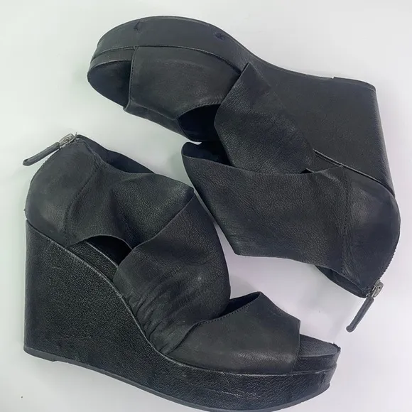 Eileen Fisher Black Draw Suede and Leather Wedges Heel Shoes 8M