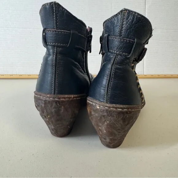 El Naturalista Women's Leather Lagenlook Black Winter Wedge Boots  Size 41