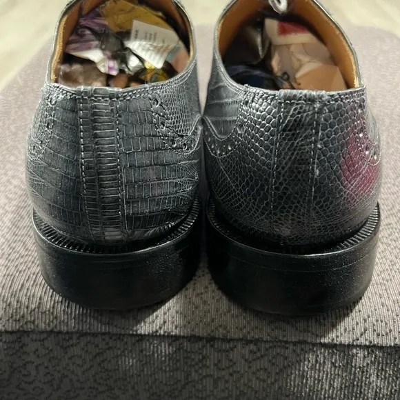 Elegant Black Crocodile Pattern Men's Shoes