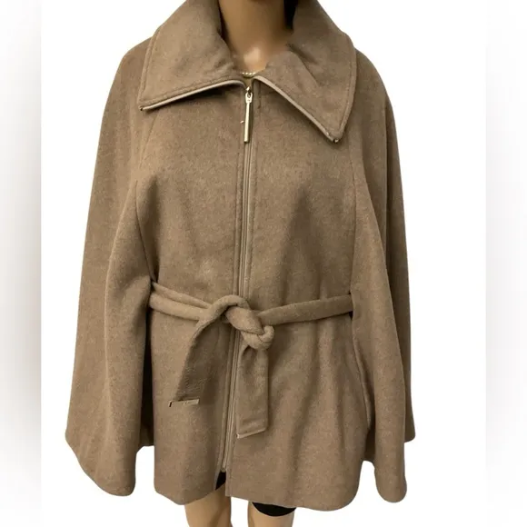 Elegant Calvin Klein Women’s Belted Cape Jacket Size L-XL
