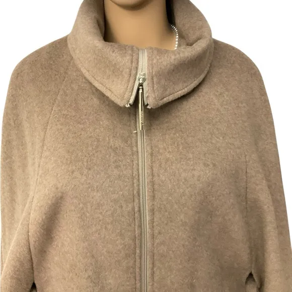 Elegant Calvin Klein Women’s Belted Cape Jacket Size L-XL
