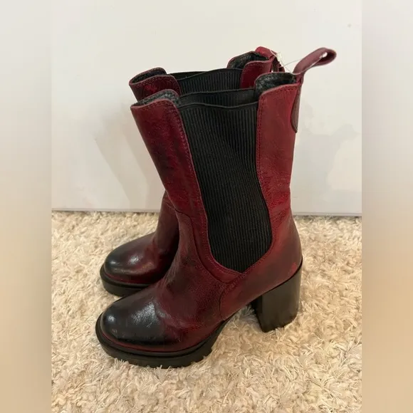 Emanuele Crasto Chelsea boots