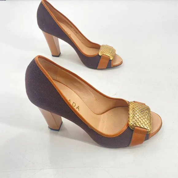 Escada Logo Plate Woven Canvas Brown Peep Toe Pumps Heels Shoes Womens size 38