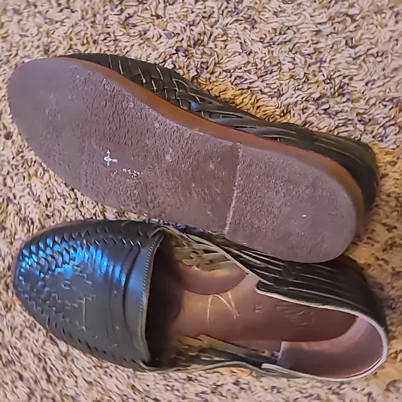 Espiritu Size 9  M Women's Flats Dark Green Color