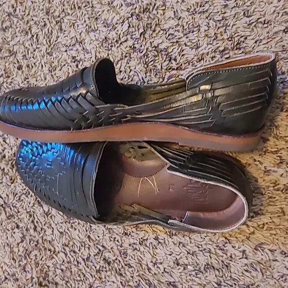 Espiritu Size 9  M Women's Flats Dark Green Color