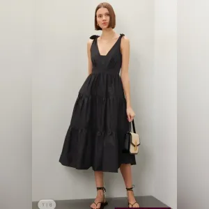 EUC DEREK LAM 10 Tie Tiered Dress $405 retail