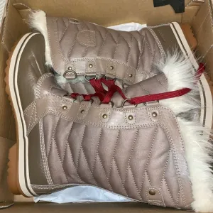EUC Sorel Youth Tofino II Winter Boots