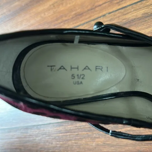 👠👠EUC Tahari High Heeled Shoes👠👠