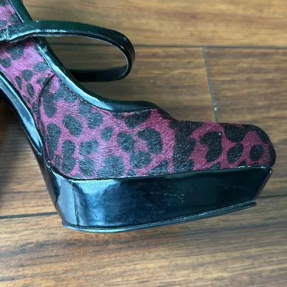 👠👠EUC Tahari High Heeled Shoes👠👠