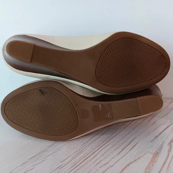 EUC 💥 TORY BURCH NUDE WEDGE PUMP SHOES ~ SIZE 7 ~ EUC
