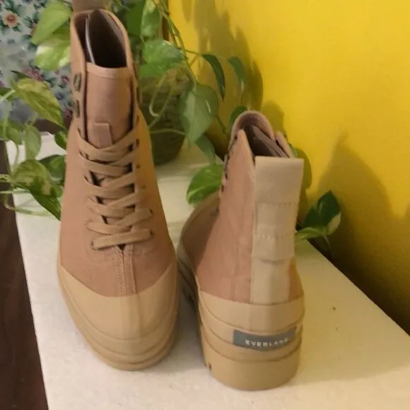Everlane Streetwear Light Khaki Canvas  Utility Boot size 7