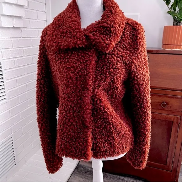 Eyeshadow Teddy Jacket NWOT Rust Colored Size Small. Snap Closure