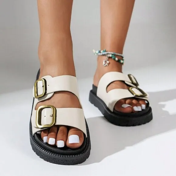 Fashionable Women's casual buckled detailed Sandals
