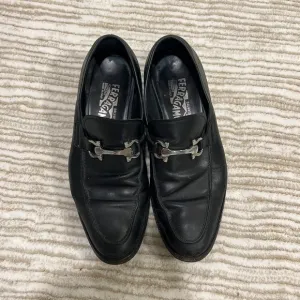 Ferragamo Men’s Shoes 8 | Salvatore Ferragamo Black Logo Dress Shoes size 8