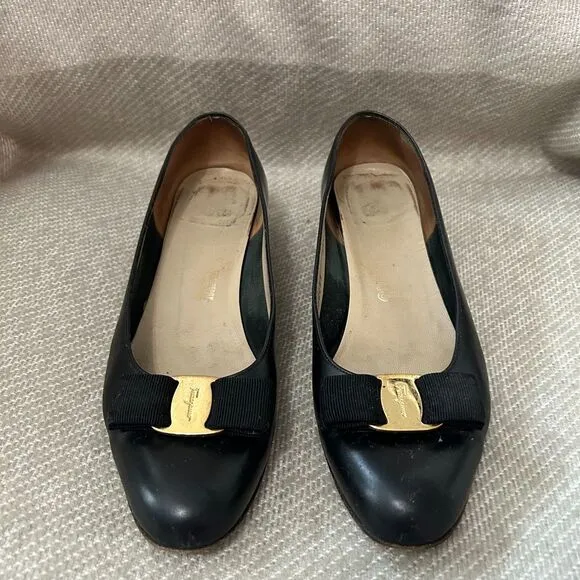Ferragamo Vara Bow Pump Shoe Flats