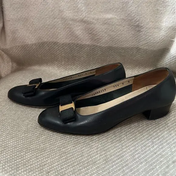 Ferragamo Vara Bow Pump Shoe Flats