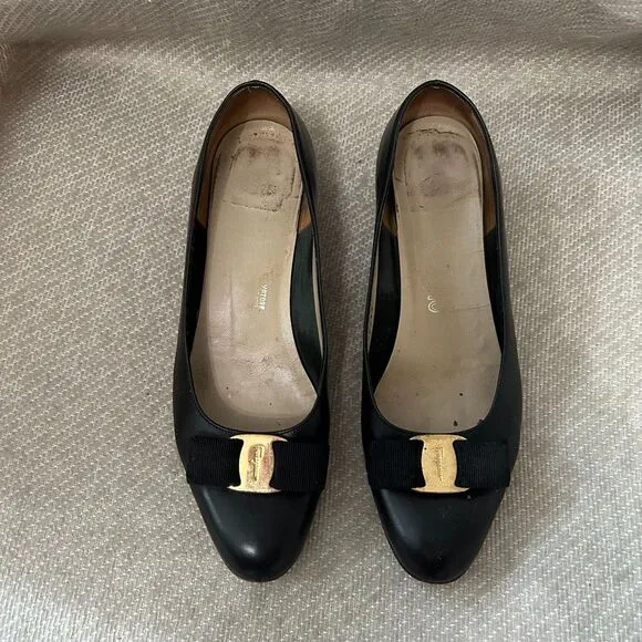 Ferragamo Vara Bow Pump Shoe Flats