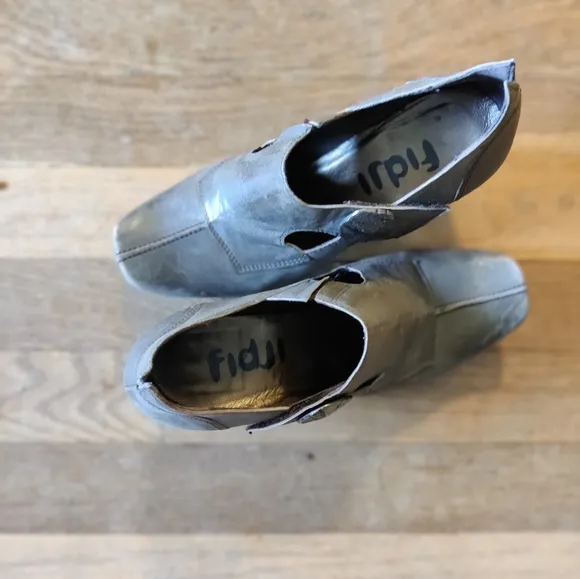 Fidji Leather Shoes