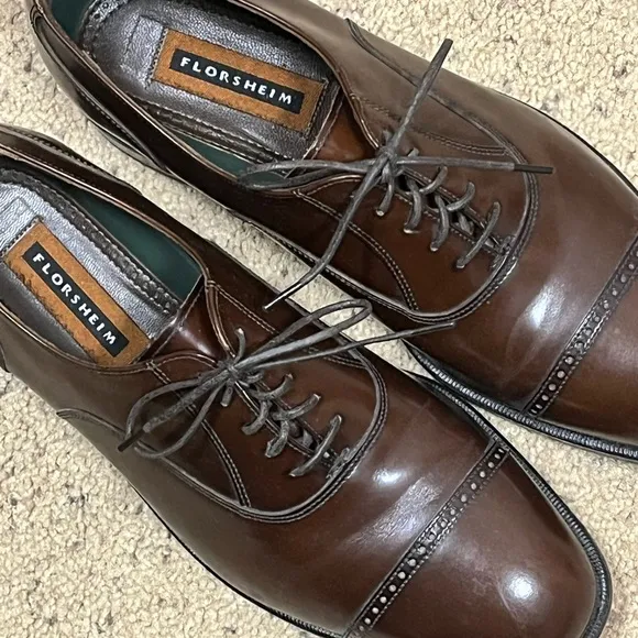 FLORSHEIM Oxford Lace up Men’s Shoes!! Sue 10.5