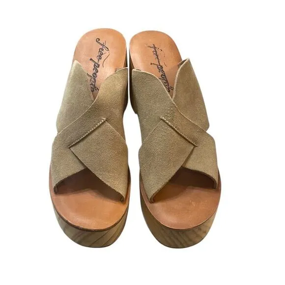 FREE PEOPLE Kora Platform Clog In Taupe Suede Sz 41 / 11 Wood Heels Open Toe NEW