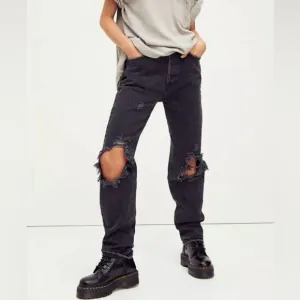 Free People We The Free Lasso Jeans in Washed Black
