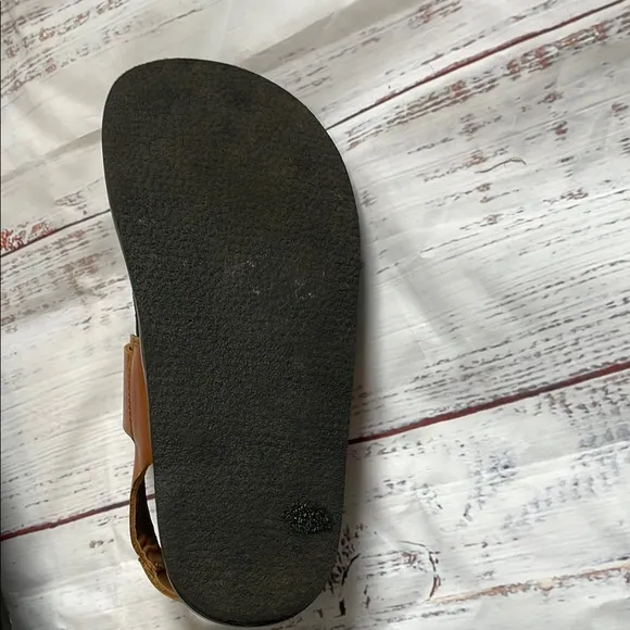 Free people Women’s Black and Tan Sandals size 37