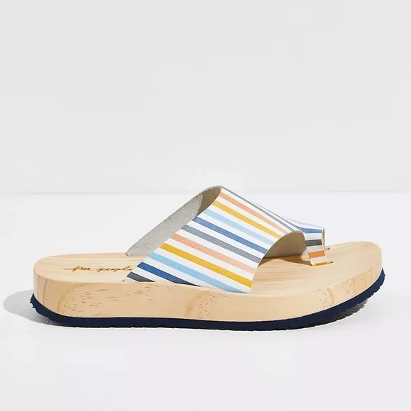 Free People-Woodlands Platform Clog Sandals