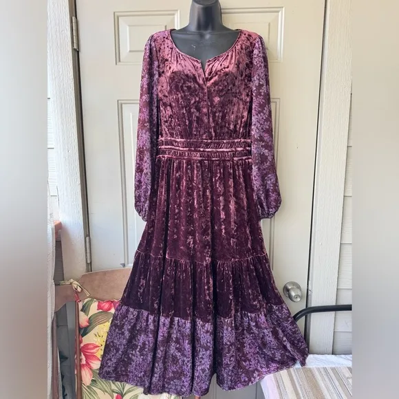 Frye and Co Burgundy Floral Velour Velvet Tiered Maxi Dress Women's Size L