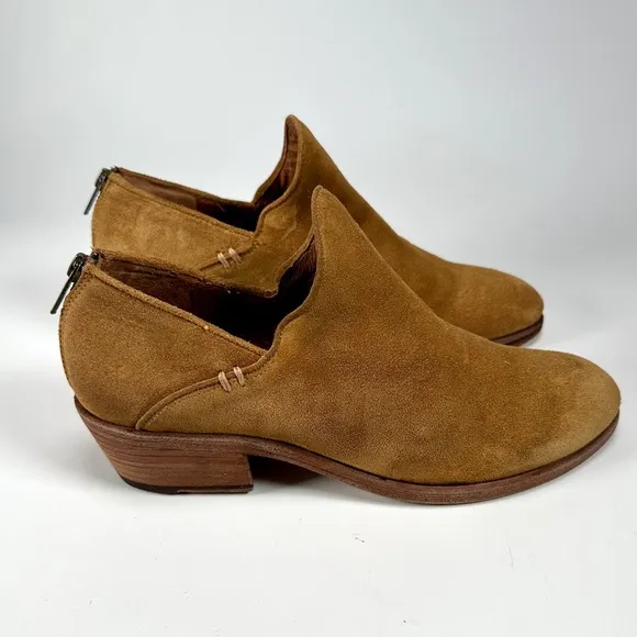 Frye Carson Shootie Women’s Suede Ankle Low Heel Pull On Boots Brandy Brown/Tan