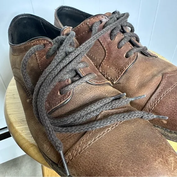 Frye Leather Distressed Cap Toe Oxford Shoes
