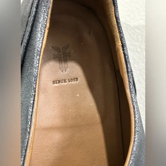 Frye Silver Oxfords Metallic Leather Classic Design