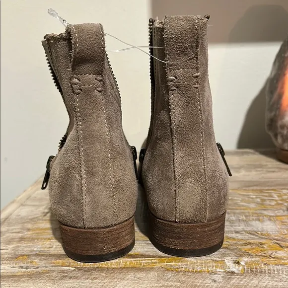 FRYE Suede Carly zip Chelsea boots