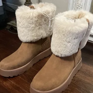 GBG Los Angeles Winter Boots size 10