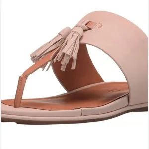 Gentle Souls by Kenneth Women Ottie Cole Thong Sandals Flats shoes sz 6M