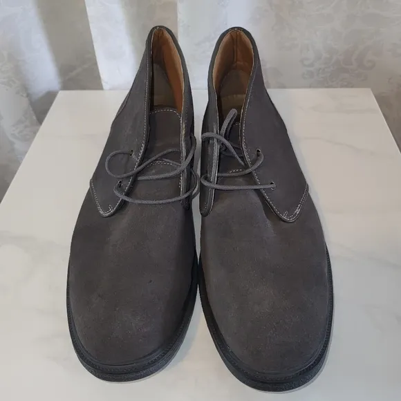 G.H.Bass &amp; Co. Bradley Men's Suede Dark Gray Boots Size 13M.