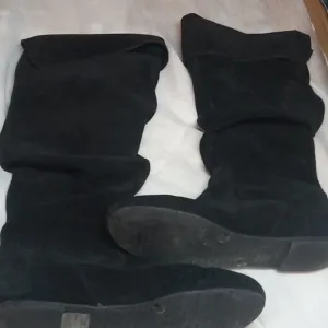 Gianni Bini black slouchy suede boots size 7.5
