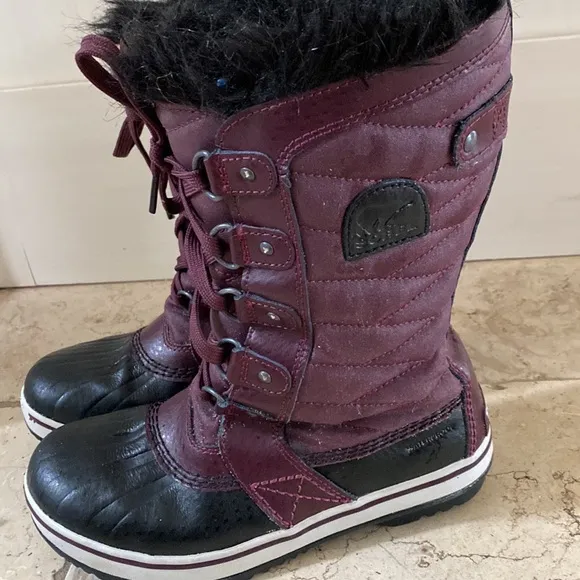 Girls Sorel Winter Boots Size 3