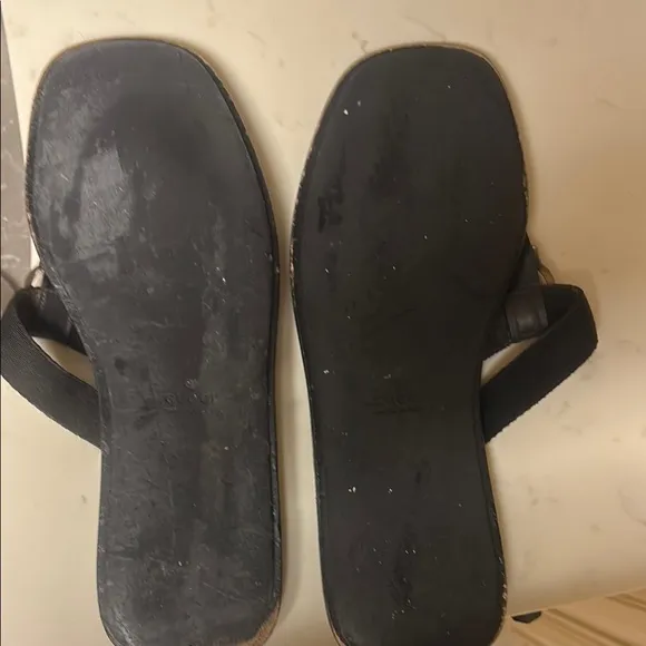 Gucci Black Leather Sandals