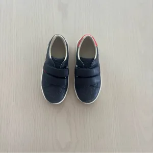 GUCCI Kids Navy Sneakers with Red Stripe
