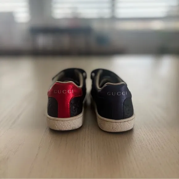 GUCCI Kids Navy Sneakers with Red Stripe