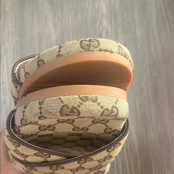 Gucci Men’s Brown Slide Sandals