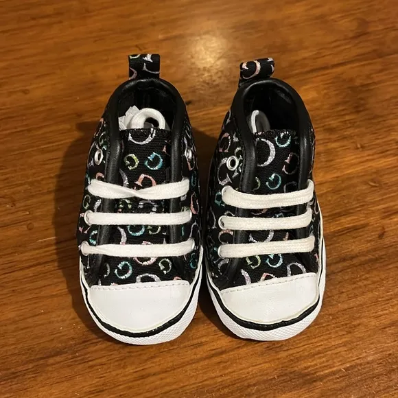 Guess Tyler Baby Infant Crib Shoes Sneakers Size 0 - Birth - 3 weeks new
