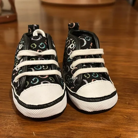 Guess Tyler Baby Infant Crib Shoes Sneakers Size 0 - Birth - 3 weeks new